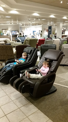 Furniture Store «Havertys Furniture», reviews and photos, 724 Home Center Dr, Kennesaw, GA 30144, USA