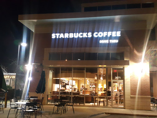 Starbucks, 2071 Barrington Rd, Hoffman Estates, IL 60169, USA, 