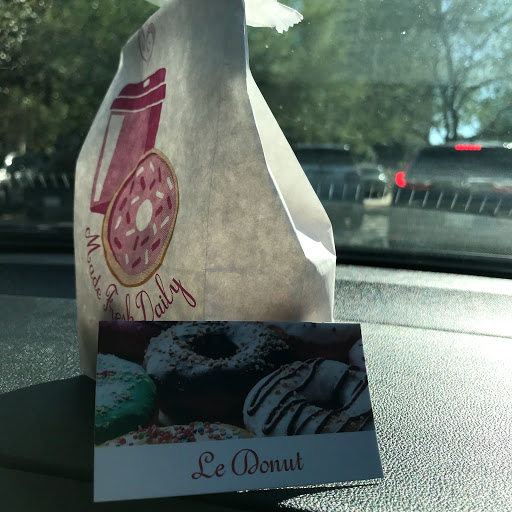 Donut Shop «Le Donut», reviews and photos, 2803 Old Spanish Trail, Houston, TX 77054, USA