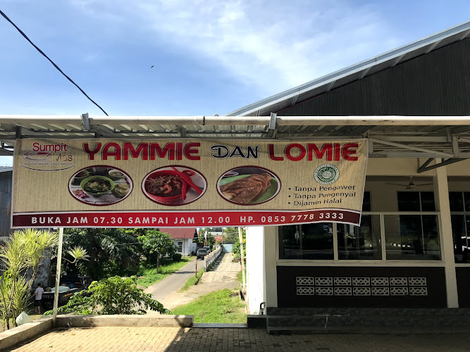 Restoran di Atas Kapal: Makan Enak di Sumpit Mas Restaurant dan Tempat Lainnya