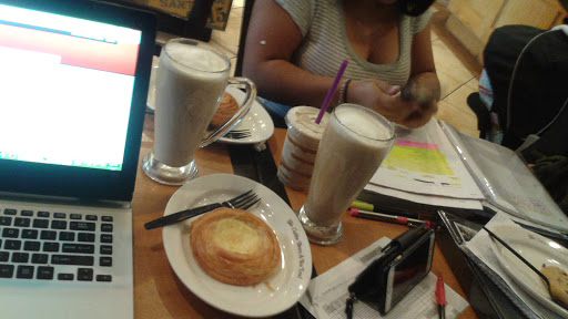 Coffee Shop «The Coffee Bean & Tea Leaf», reviews and photos, 18705 Devonshire St, Northridge, CA 91324, USA