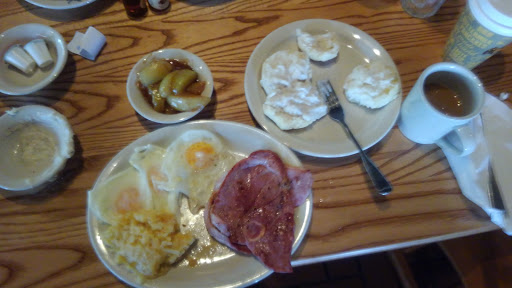 American Restaurant «Cracker Barrel Old Country Store», reviews and photos, 2115 S Church St, Murfreesboro, TN 37130, USA