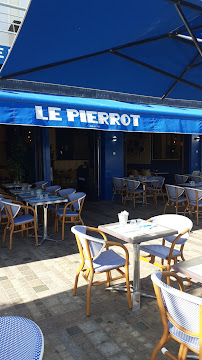 Atmosphère du Restaurant Le Pierrot à Les Sables-d'Olonne - n°16