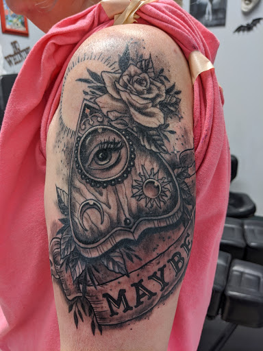 Tattoo Shop «Deaf Dog Ink Tattoo Studio», reviews and photos, 9 Jason Ct, St Charles, MO 63304, USA