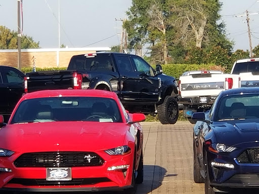 Car Dealer «Sabine River Ford», reviews and photos, 1601 Green Ave, Orange, TX 77630, USA