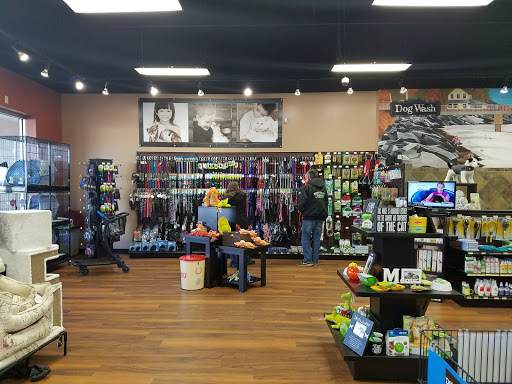 Pet Supply Store «PetSmart», reviews and photos, 1390 N Dupont Hwy, Dover, DE 19901, USA