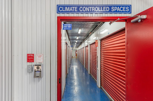 Self-Storage Facility «National Storage Centers - Redford», reviews and photos, 9125 Telegraph Rd, Redford Charter Twp, MI 48239, USA