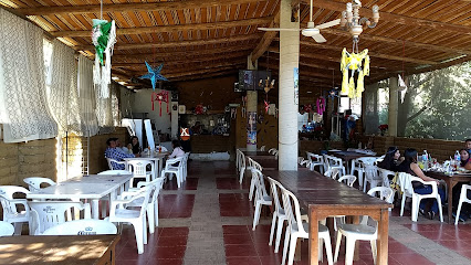 Restaurante Criadero de Mojarras Los Tres Encinos - Pj. Arroyo Trigo, San FELIPE, 68280 San Felipe del Agua, Oax., Mexico