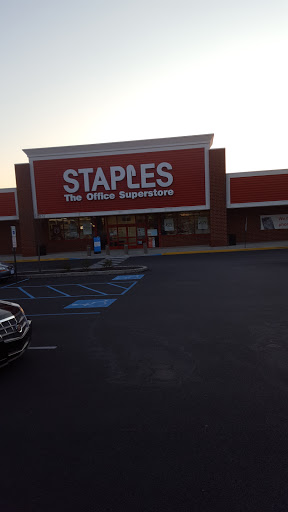 Office Supply Store «Staples», reviews and photos, 260 Schuylkill Rd, Phoenixville, PA 19460, USA