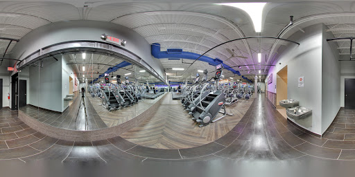 Gym «Crunch - Tysons», reviews and photos, 8371 Leesburg Pike, Vienna, VA 22182, USA