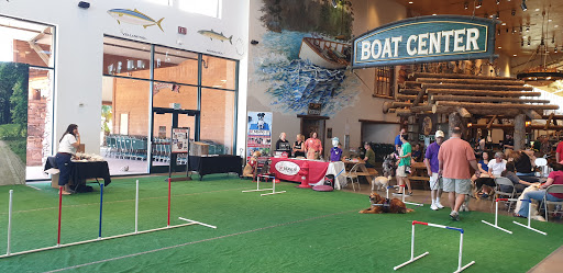 Sporting Goods Store «Bass Pro Shops», reviews and photos, 8200 Dean Martin Dr, Las Vegas, NV 89139, USA