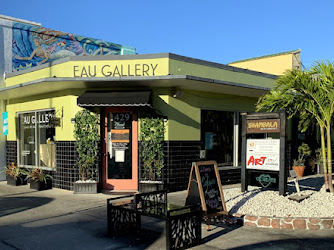 Eau Gallery