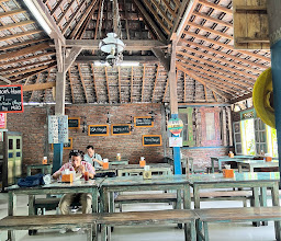 Mrs Widya's Campur-Campur Restaurant photo