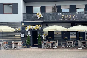 COZY Asiatisches Restaurant image