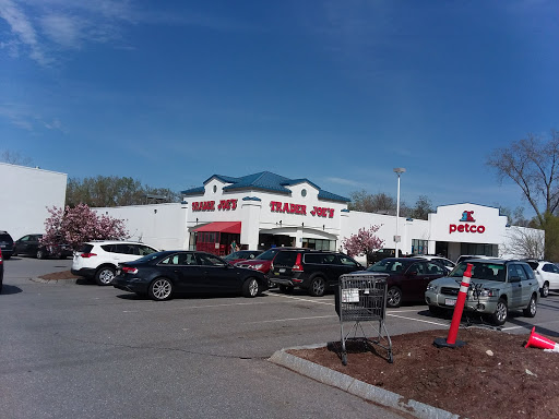 Pet Supply Store «Petco Animal Supplies», reviews and photos, 51 Middlesex Turnpike, Burlington, MA 01803, USA