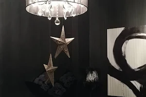 Valentino's Salon image