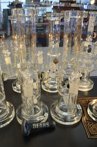 Tobacco Shop «American Smoke & Vape», reviews and photos, 217 E Army Trail Rd, Glendale Heights, IL 60139, USA