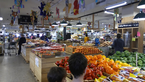 Grocery Store «Horrocks Farm Market», reviews and photos, 235 Capital Ave SW, Battle Creek, MI 49037, USA