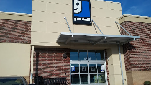 Thrift Store «Goodwill - University Pointe», reviews and photos, 5808 University Pointe Blvd, Charlotte, NC 28262, USA