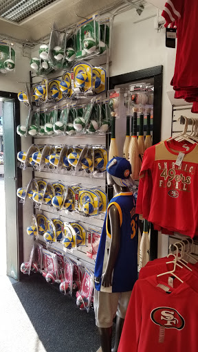 Sportswear Store «College Shop», reviews and photos, 2 Beach St, San Francisco, CA 94133, USA