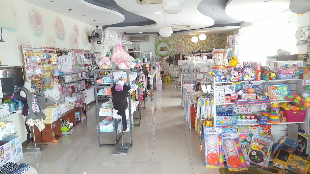 YOMOM BREASTFEEDING & BABY SHOP