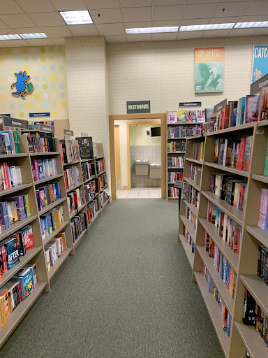 Book Store «Barnes & Noble», reviews and photos, 2751 Paper Mill Rd, Wyomissing, PA 19610, USA