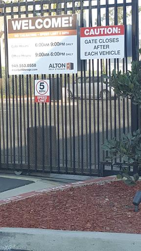 Self-Storage Facility «Alton Self Storage», reviews and photos, 2215 Alton Pkwy, Irvine, CA 92606, USA