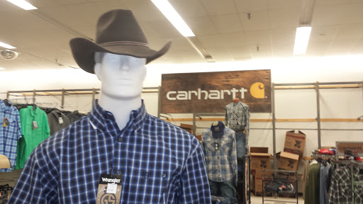 Animal Feed Store «FELDMANS Farm & Home», reviews and photos, 1332 W Kansas St, Liberty, MO 64068, USA