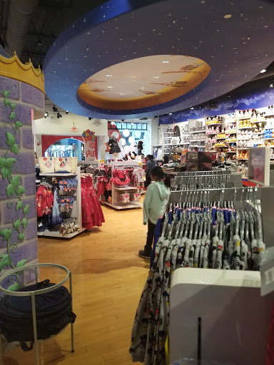 Toy Store «Disney Store», reviews and photos, 7600 Kingston Pike, Knoxville, TN 37919, USA