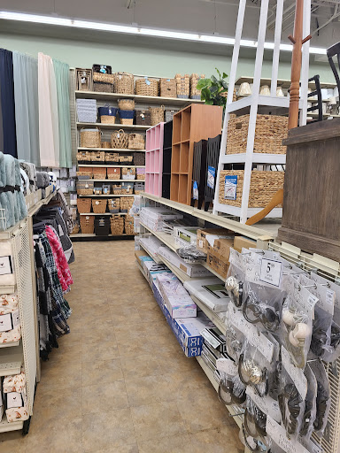 Home Goods Store «Christmas Tree Shops», reviews and photos, 9819 W Broad St, Glen Allen, VA 23060, USA