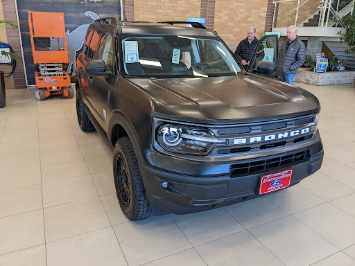 Car Dealer «Metropolitan Ford of Eden Prairie», reviews and photos, 12477 Plaza Dr, Eden Prairie, MN 55344, USA