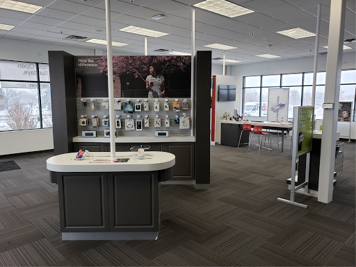 Cell Phone Store «Verizon Authorized Retailer, TCC», reviews and photos, 7656 160th St W, Lakeville, MN 55044, USA