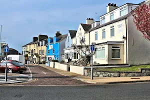 The Hut Sea Front Inn Holyhead image