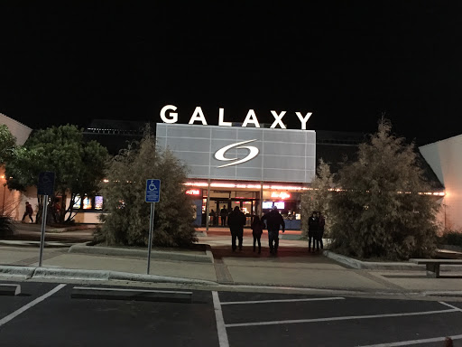 Movie Theater Galaxy Highland 10 Theatre Reviews And Photos 6700 Middle Fiskville Rd Austin