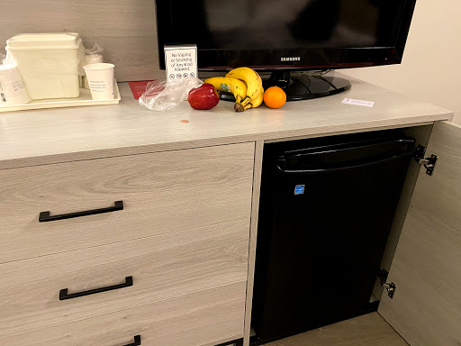 Ramada by Wyndham Burbank Airport image