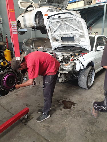 Taller Lubricentro Calama SAN GABRIEL - Taller de reparación de automóviles