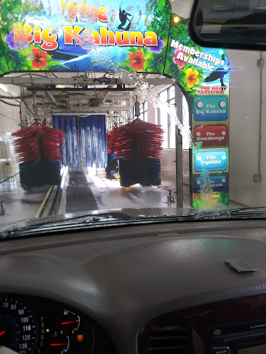 Big Kahuna Car Wash en Hazard