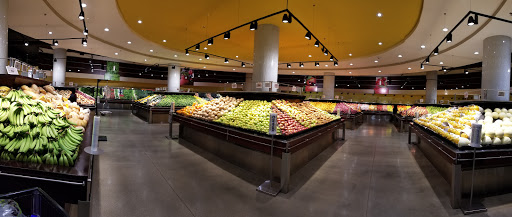 Supermarket «Cermak Fresh Produce», reviews and photos, 4000 W Diversey Ave, Chicago, IL 60639, USA