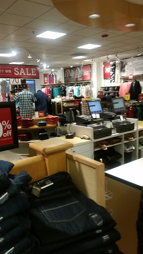 Outlet Mall «Tanger Outlet Williamsburg», reviews and photos, 150 Tanger Dr, Williamsburg, IA 52361, USA