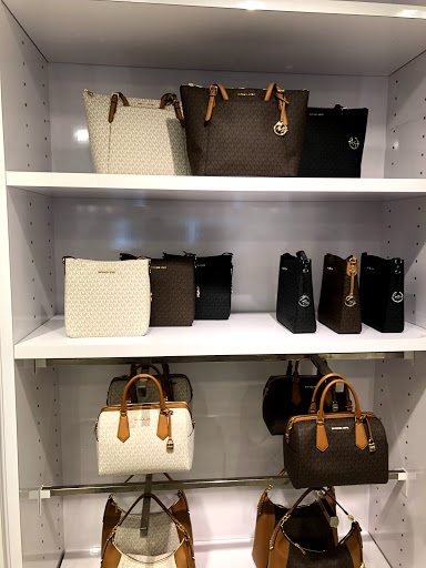 Fashion Accessories Store «Michael Kors», reviews and photos, 20-A Killingworth Turnpike #430, Clinton, CT 06413, USA