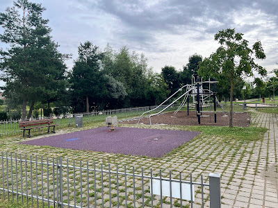 Aire de jeux - 1 à 4 ans à Bussy-Saint-Georges