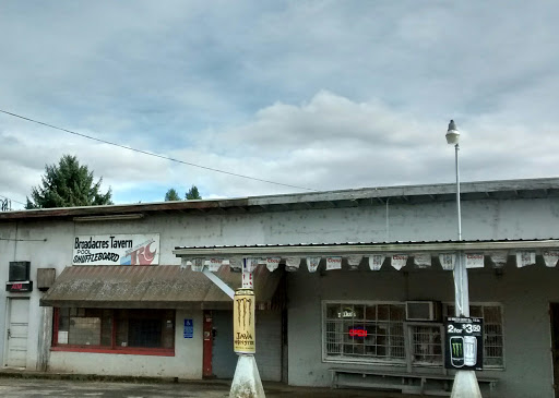 Grocery Store «Broadacres Store & Broadacres Tavern», reviews and photos, 18536 Butteville Rd NE, Aurora, OR 97002, USA