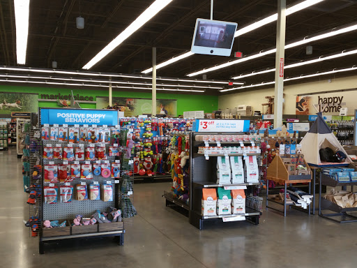 Pet Supply Store «Petco Animal Supplies», reviews and photos, 1310 Tingle Cir E b, Mobile, AL 36606, USA