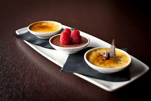 Movie Theater «CinéBistro at Hyde Park Village», reviews and photos, 1609 W Swann Ave, Tampa, FL 33606, USA