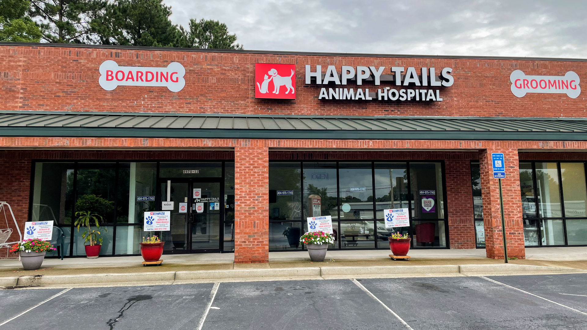 Happy Tails Animal Hospital