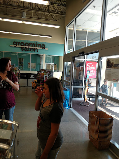 Pet Supply Store «Petco Animal Supplies», reviews and photos, 3430 W State St, Grand Island, NE 68803, USA