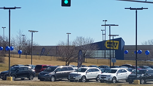 Electronics Store «Best Buy», reviews and photos, 1350 50th St E, Inver Grove Heights, MN 55077, USA