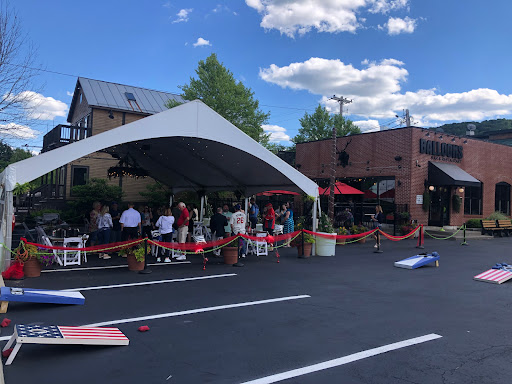 Restaurant «Balloons Restaurant & Night Club», reviews and photos, 20 Monroe St, Ellicottville, NY 14731, USA