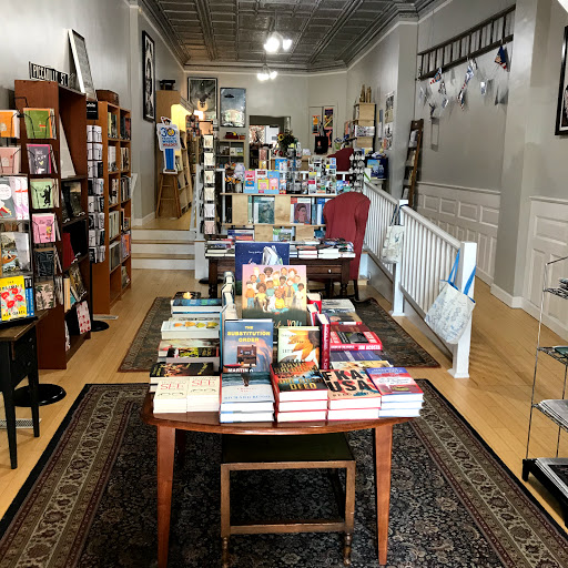 Book Store «Winchester Book Gallery», reviews and photos, 185 N Loudoun St, Winchester, VA 22601, USA