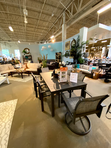 Furniture Store «Ashley HomeStore», reviews and photos, 2615 Vildibil Dr, Brandon, FL 33510, USA